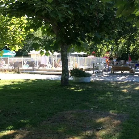 Camping Mobil-home Confortable Pour Un Couple - Api-1-52-2031 Grayan-et-l'Hopital